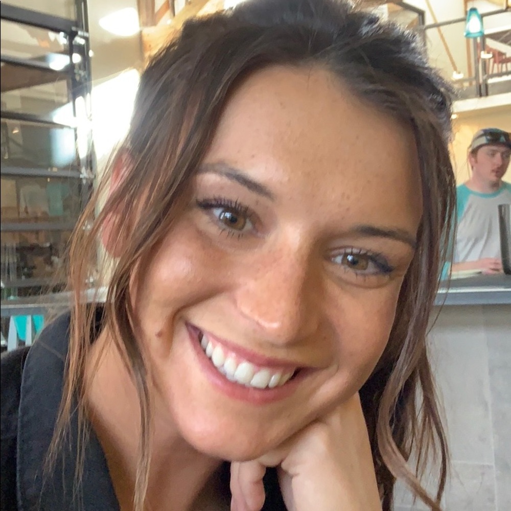 Meet your Posher, Brooke